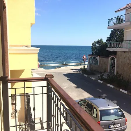 Milagro Apartment Ravda