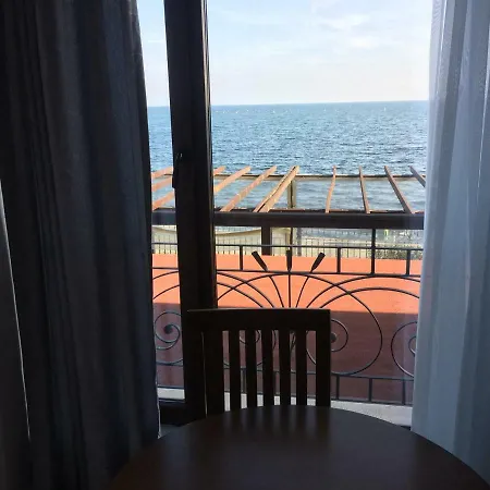 Milagro Apartment *